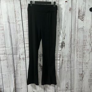 Crisis cross yoga flare pants
